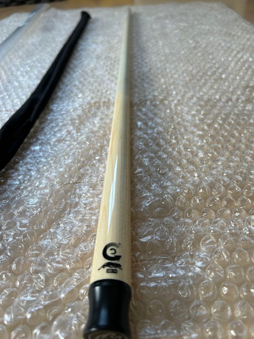 美品　ビリヤードキュー　predator プレデター Centro シャフト