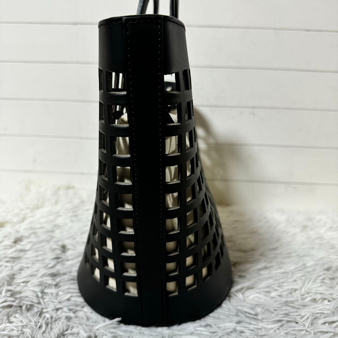 未使用級✨HEREU へリュー　カットアウトバッグ　コルマド　レザー　ブラック