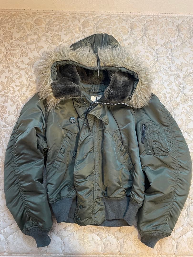 【美品】n-2b jacket L ポーカーズアツム　military