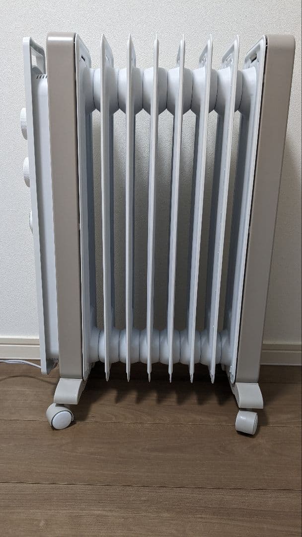 デロンギ オイルヒーター RHJ21F0812-WH