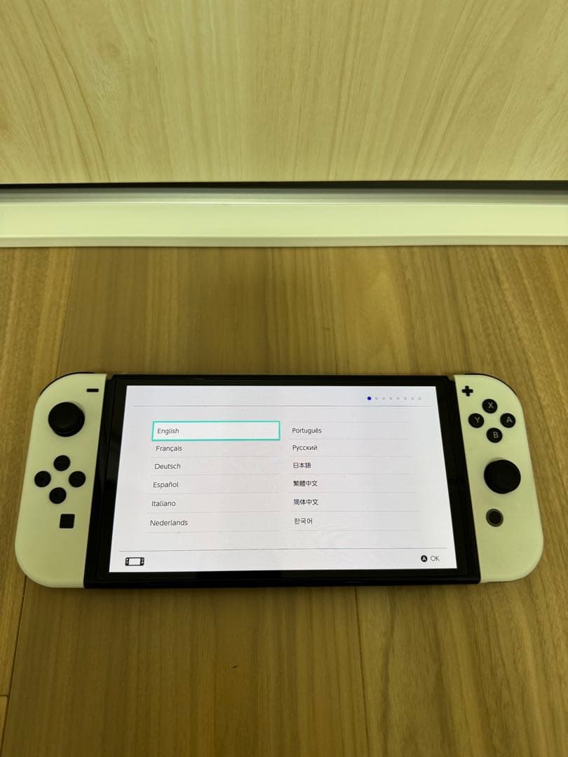 【美品】Nintendo Switch (有機elモデル) ホワイト　おまけ付き