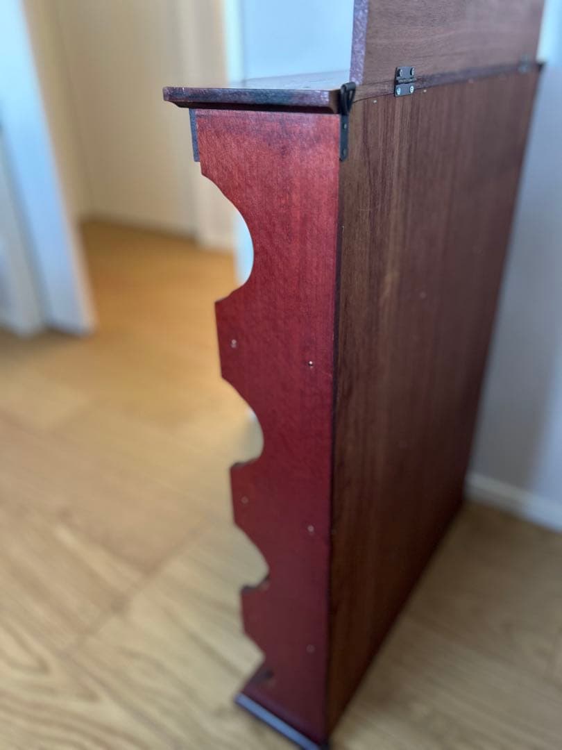 ロイヤルアルバート　フラワーオブザマンス　ティーカップボード　ディスプレイ棚