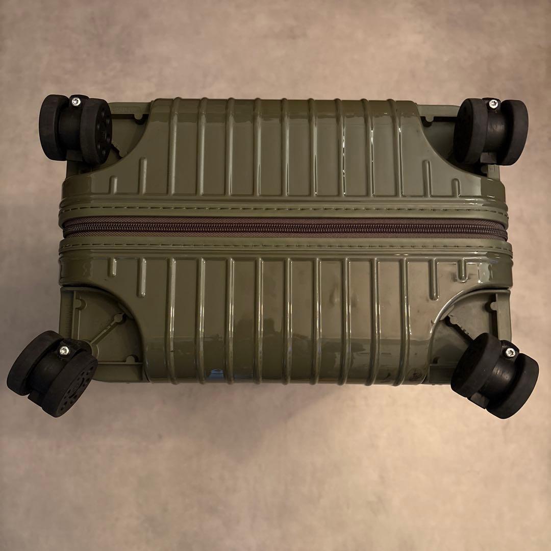RIMOWA リモワ　エッセンシャルキャビン　カクタス　限定カラー！