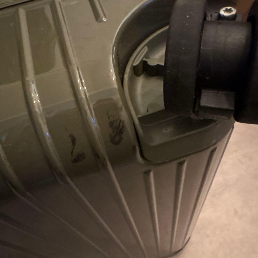 RIMOWA リモワ　エッセンシャルキャビン　カクタス　限定カラー！