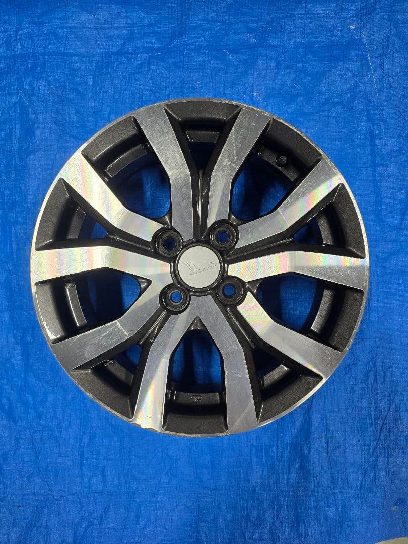トール、ルーミー純正アルミホイール