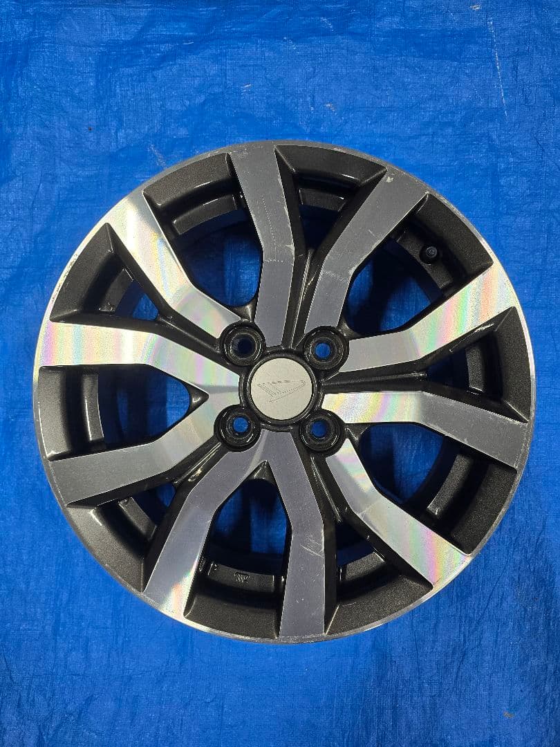 トール、ルーミー純正アルミホイール