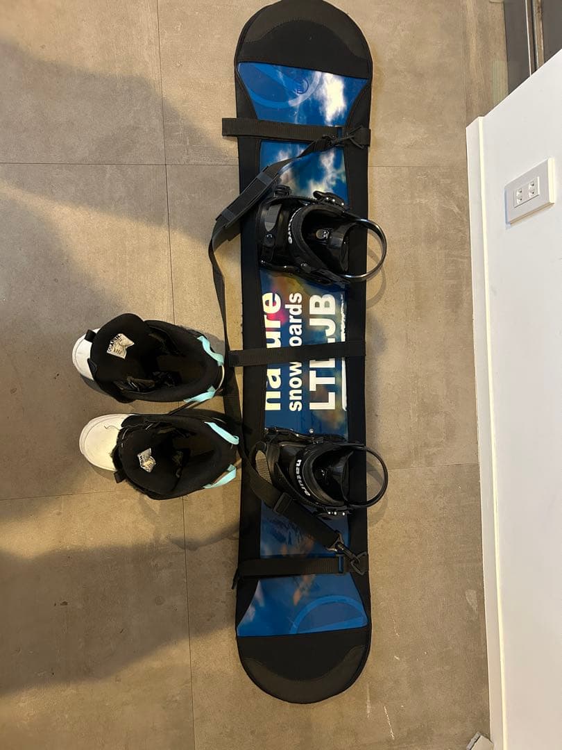 キッズ用 Nature スノーボード130cm、ブーツ、留め具、ケース4点セット