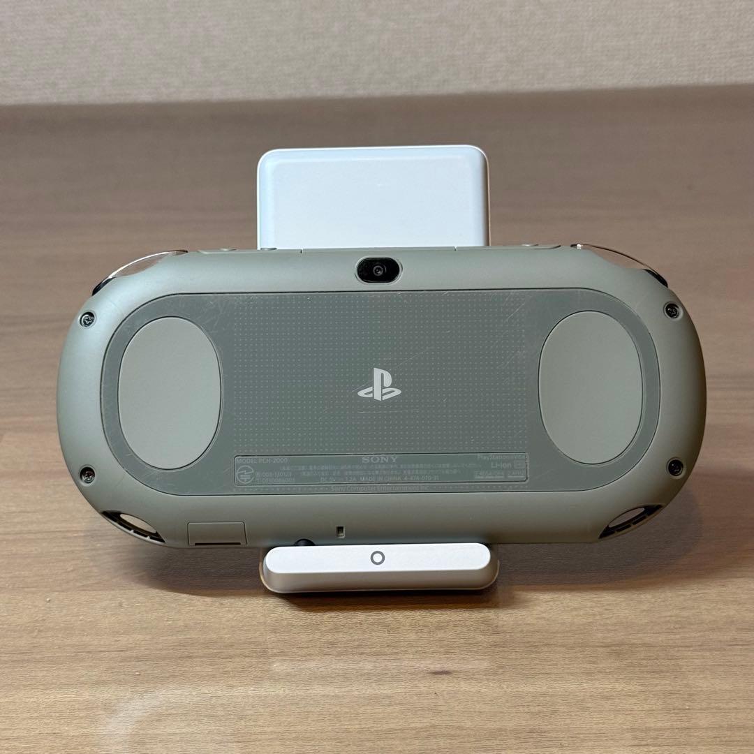4-474【訳ありジャンク】PSVITA PCH-2000 カーキ/ブラック