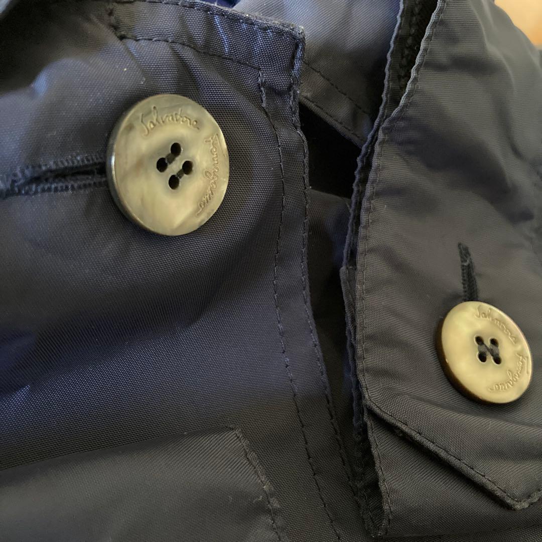 フェラガモ　ネイビー パッカブル　レインコート ベルト付きステンカラーコート