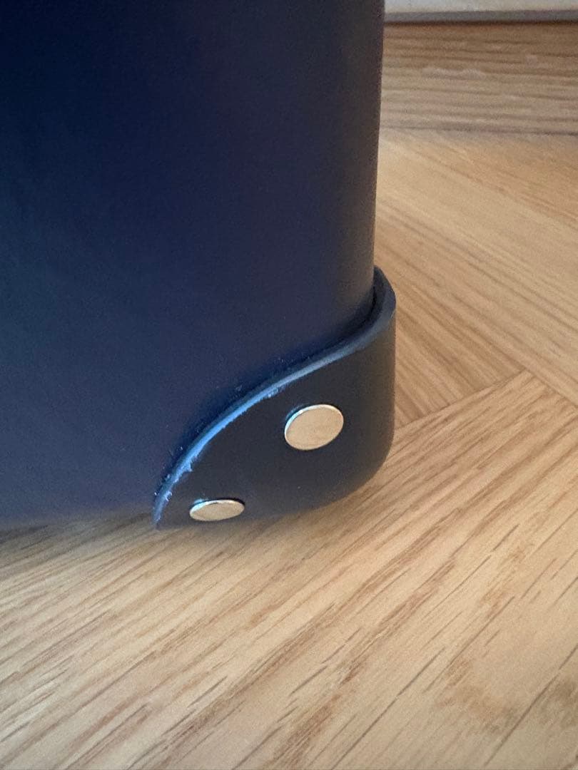 【再度お値下げ・美品】グローブトロッターネイビー2輪