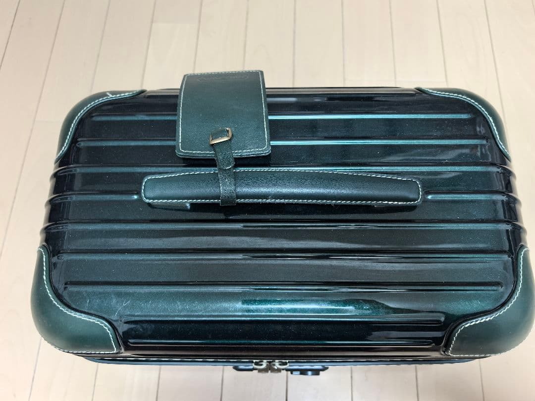 [値下不可]RIMOWA リモワ ボサノバビューティーケース ダイヤルロック式