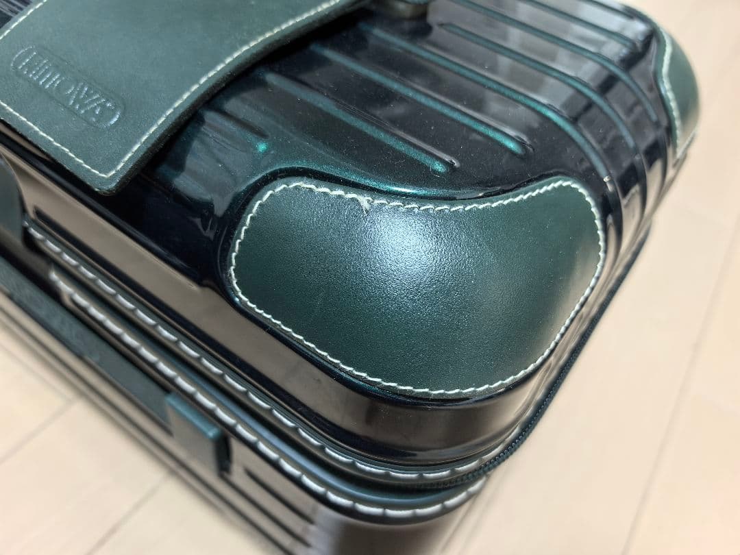 [値下不可]RIMOWA リモワ ボサノバビューティーケース ダイヤルロック式