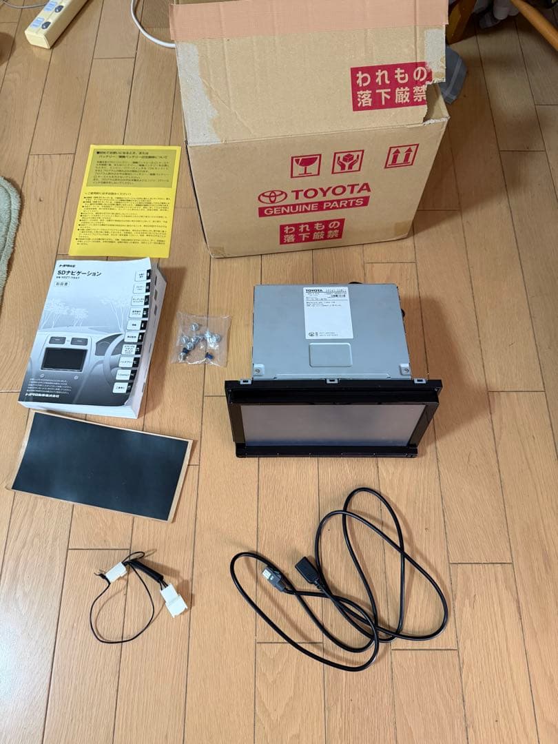 トヨタ カーナビ本体　NSZT Y64T
