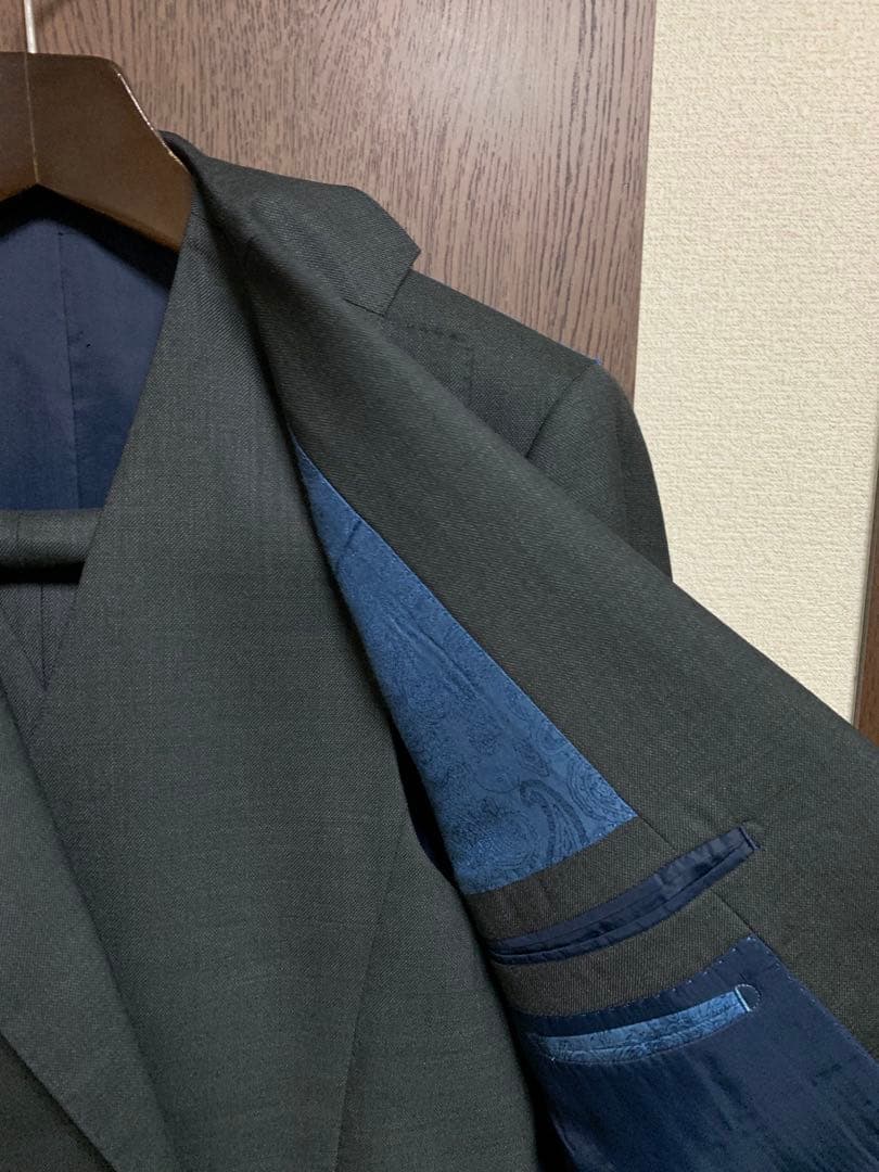 専用A5新品未使用！秋冬イタリアMARLANEウール100%3ピーススーツ！小訳