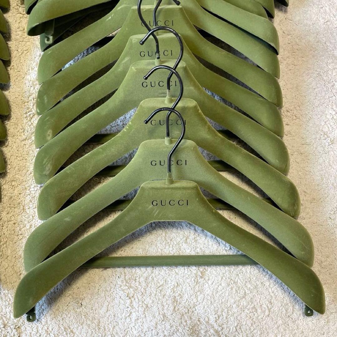 GUCCI 34本 ベロア グリーン×ブラック ハンガーセット