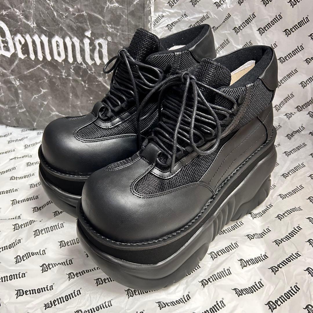 え*る様 新品未使用⭐️ Demonia デモニア 厚底スニーカー ブーツ 黒2