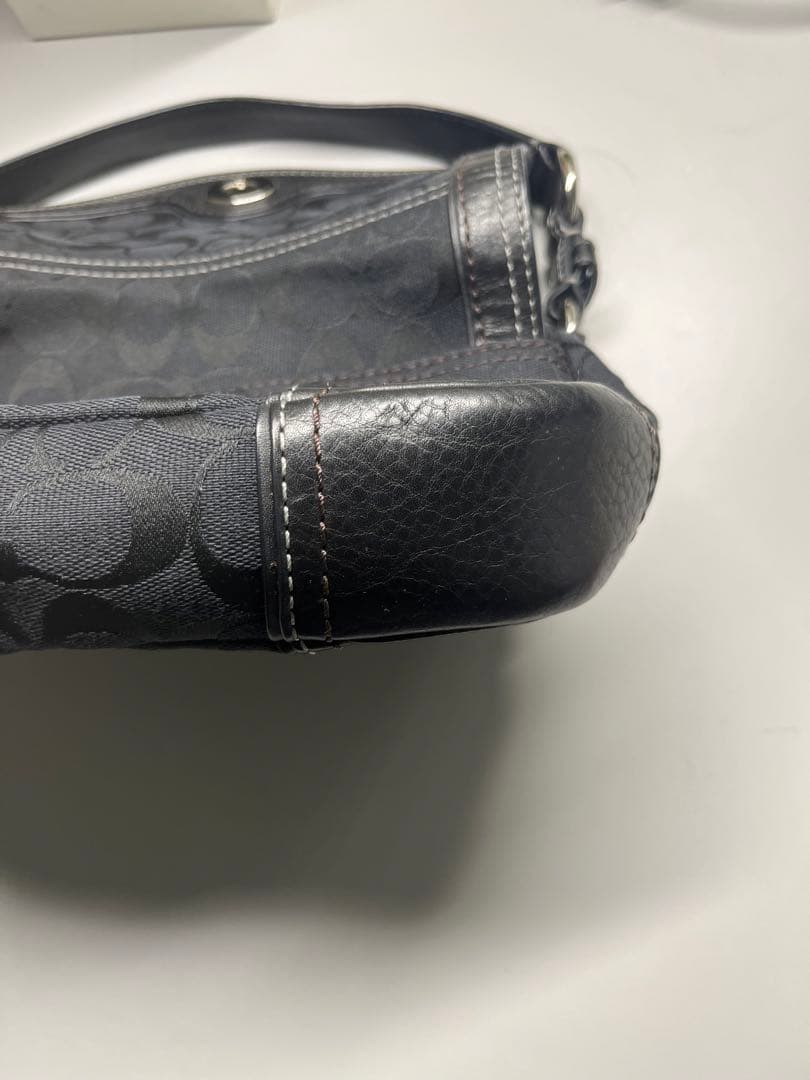 コーチ　ワンショルダー　シグネチャー　ターンロック　y2k バッグ