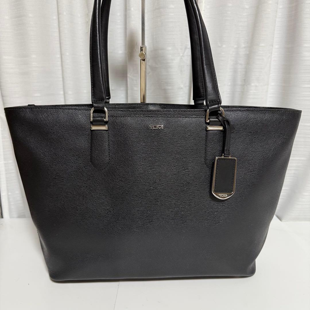 ⭐️極美品⭐️ TUMI シンクレア エブリデイトート　レザー　ブラック