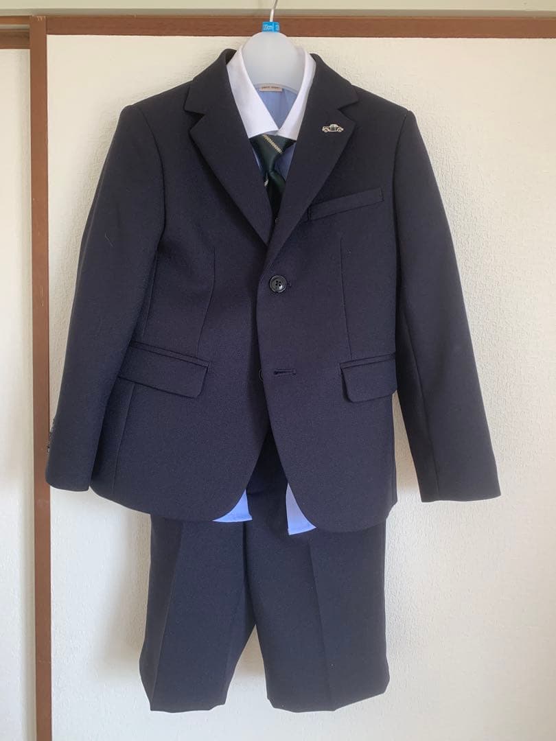 【毘天　美品　クリーニング済み】美品　petit main スーツ