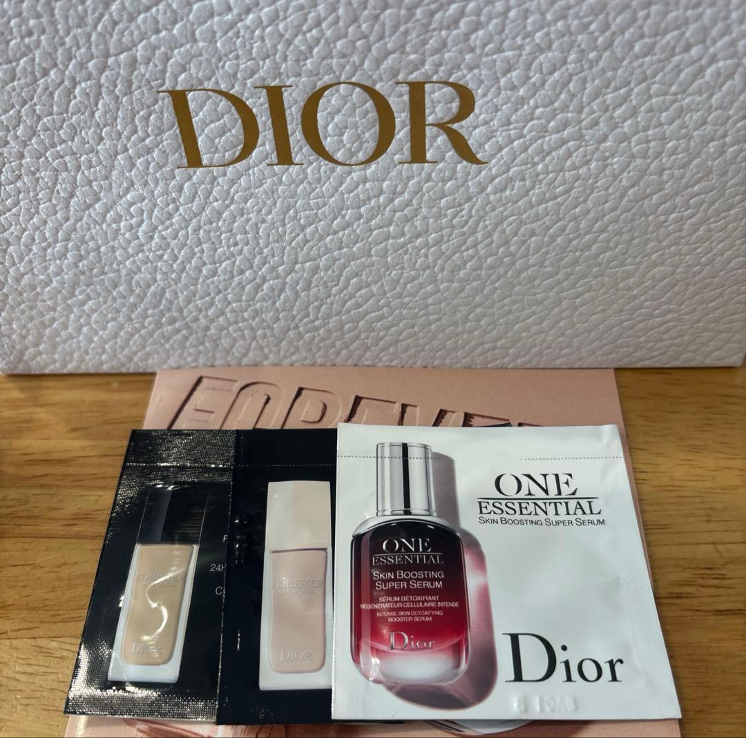 ディオール アディクト ロージー グロウ オードゥ パルファン　30ml