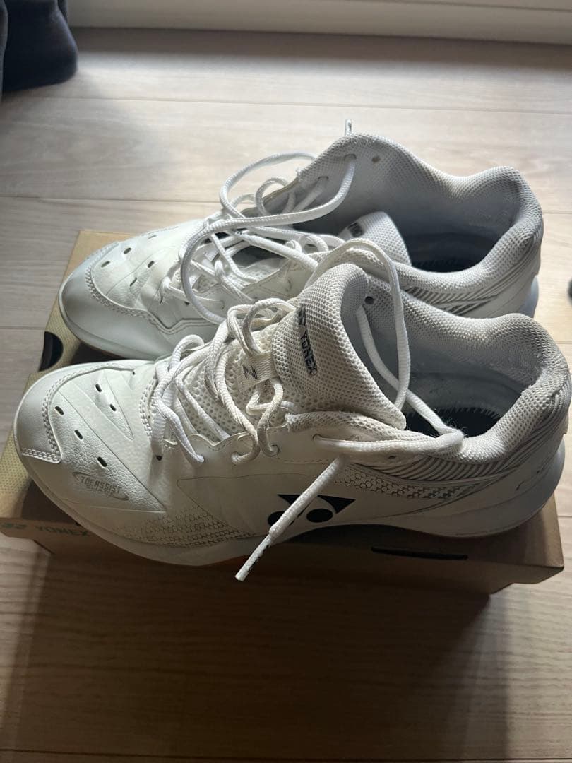 ヨネックス パワークッション65z 海外限定モデル 白　ホワイト　日本未発売