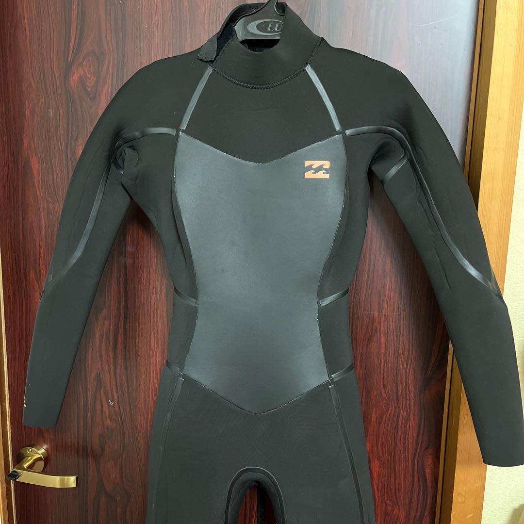 値下げ！BILLABONG ウェットスーツ　レディース