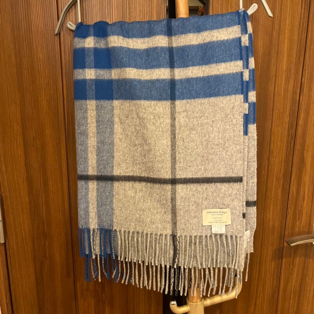 Johnstons of Elgin チェックマフラー