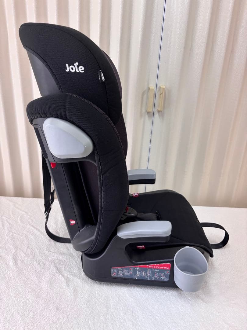 クリーニング済　☆綺麗☆　1才〜12才　ジョイー　ジュニアシート　エレベート　黒