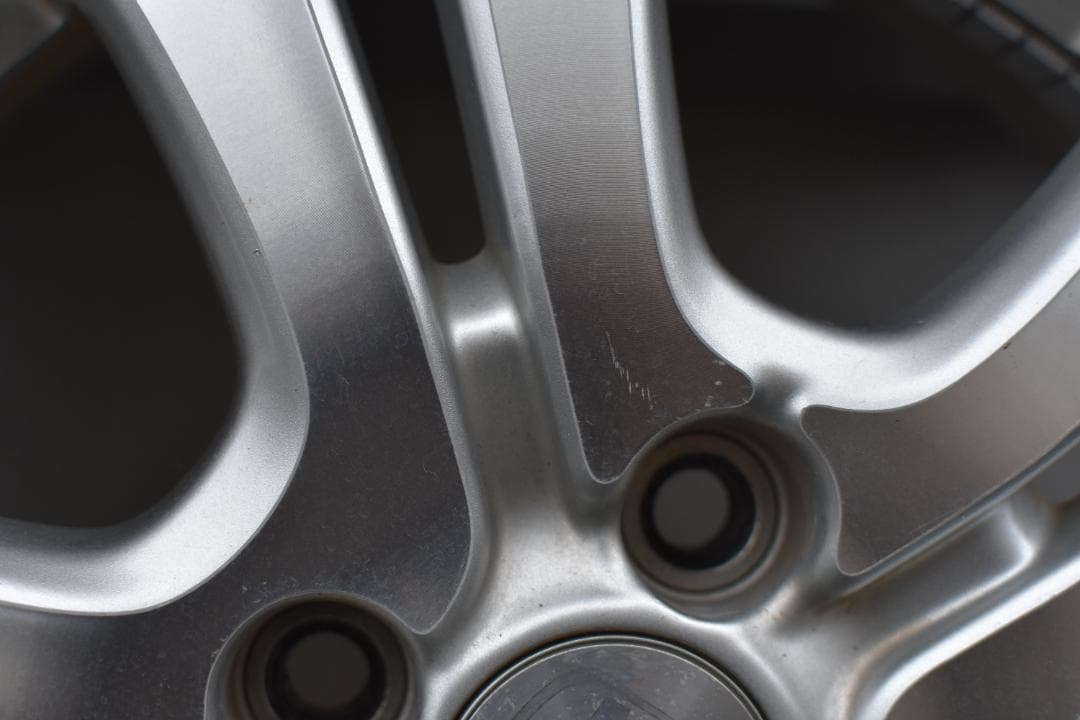 ノーマルタイヤ ２０２５年製　４本　ホンダ　純正ホイル付　15インチ