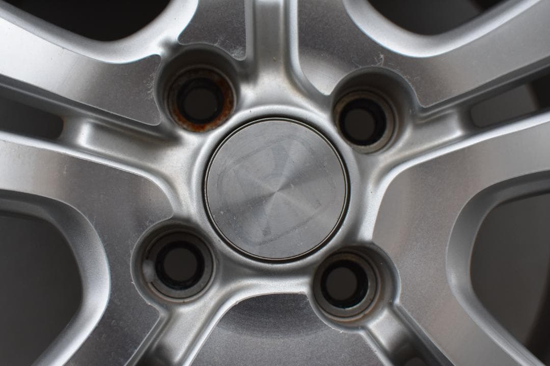 ノーマルタイヤ ２０２５年製　４本　ホンダ　純正ホイル付　15インチ