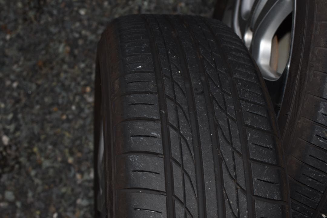 ノーマルタイヤ ２０２５年製　４本　ホンダ　純正ホイル付　15インチ