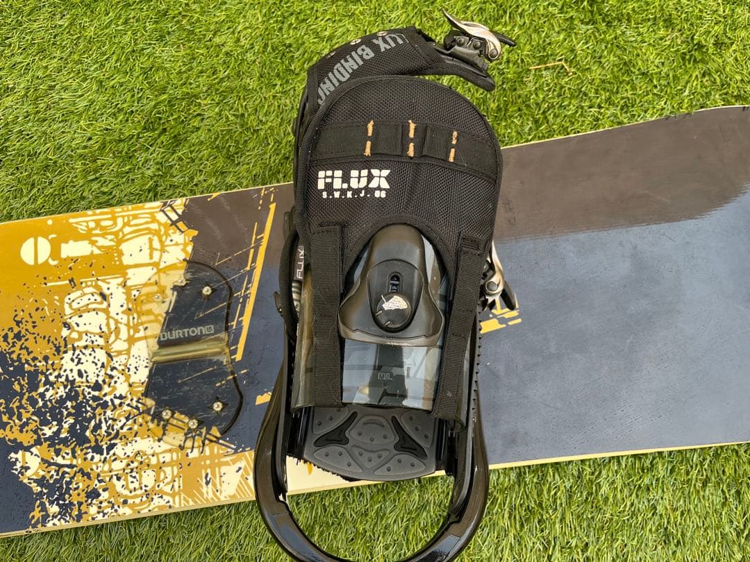 TTRD スノーボード オレンジ/黒 バインディング付き