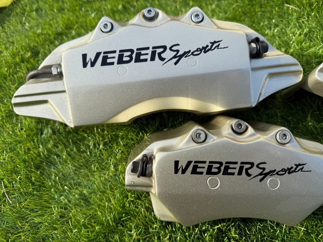 WEBER Sports キャリパー カバー4個セット　ハリアー用