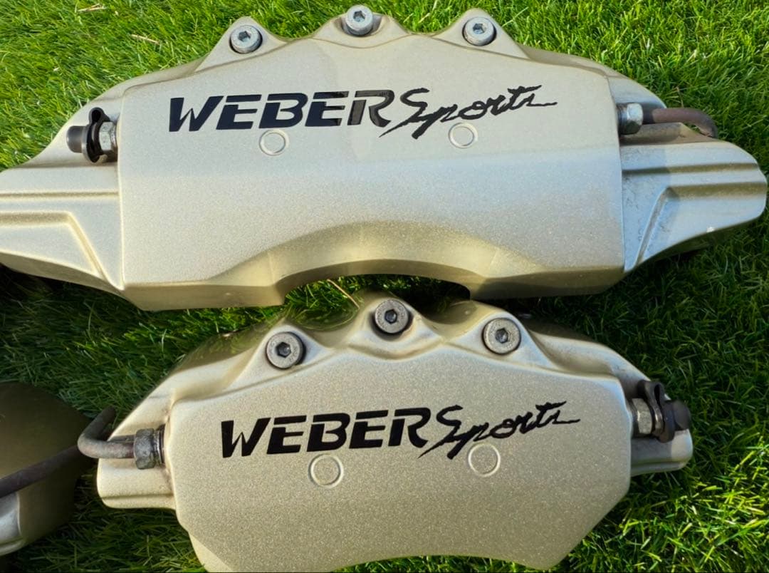 WEBER Sports キャリパー カバー4個セット　ハリアー用