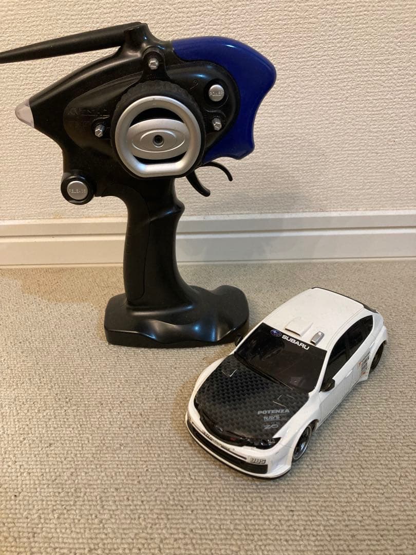 SUBARU AWD ラジコンカー LEDライト付き