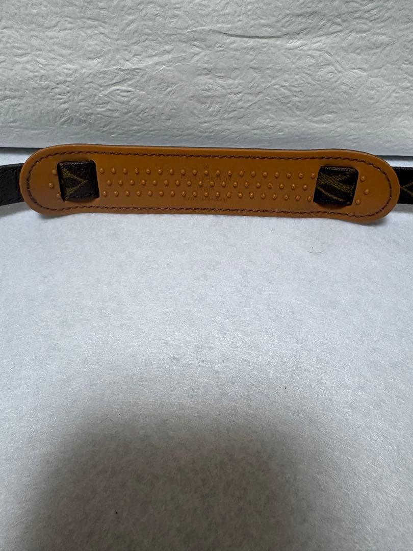 Louis Vuitton ブラウンレザーストラップ　モノグラム
