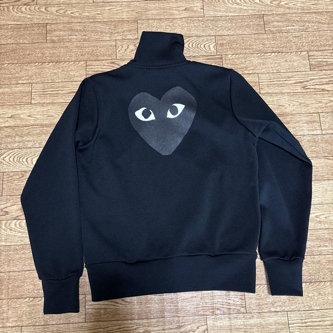 美品！PLAY ブラック パーカー