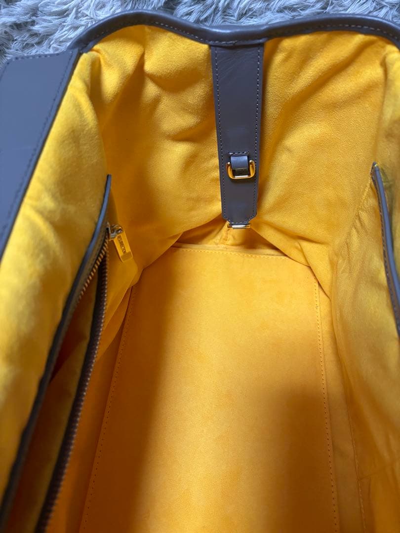 Resurrection レザレクション　トートバック