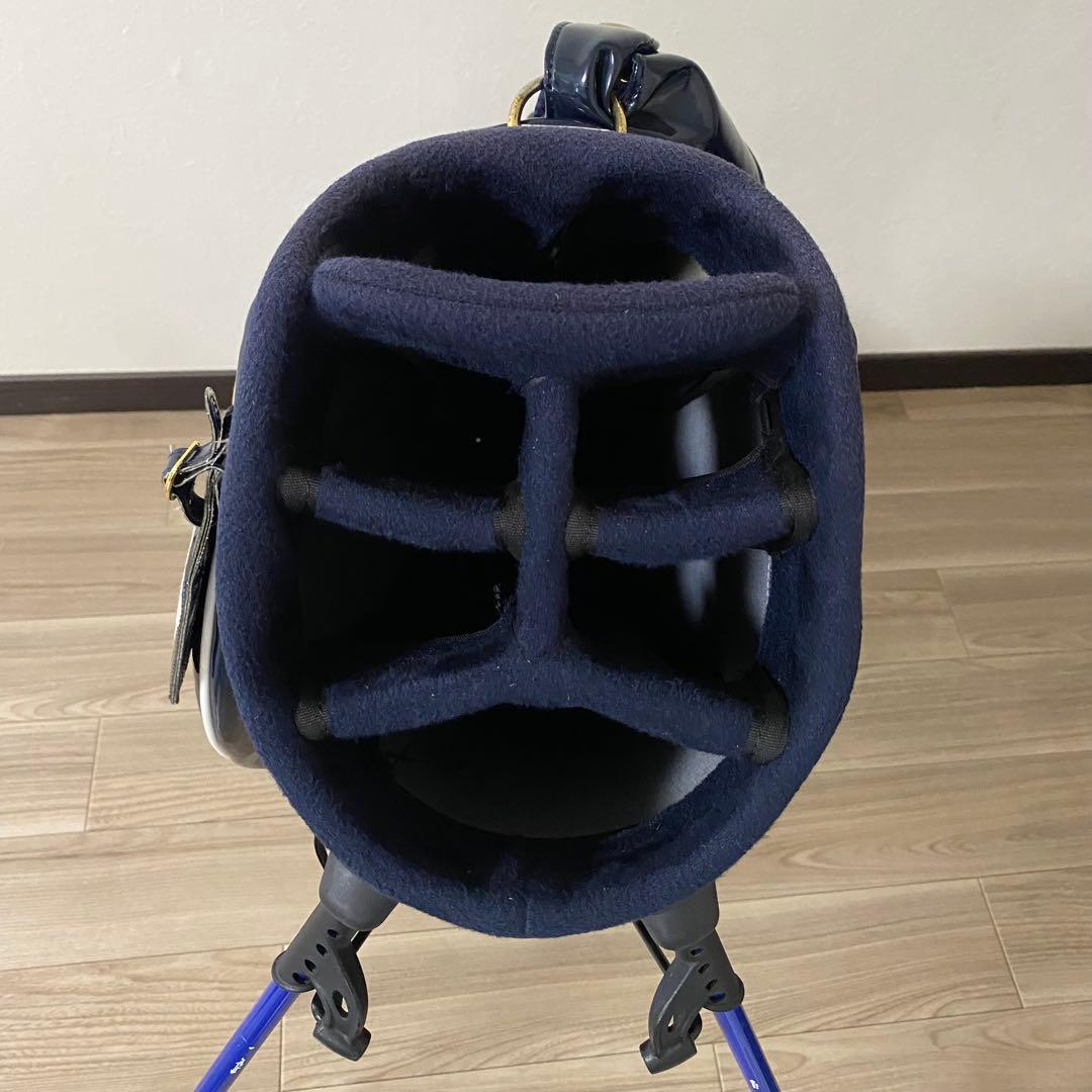 ムータマリンゴルフ　キャディバック　紺色　サメ