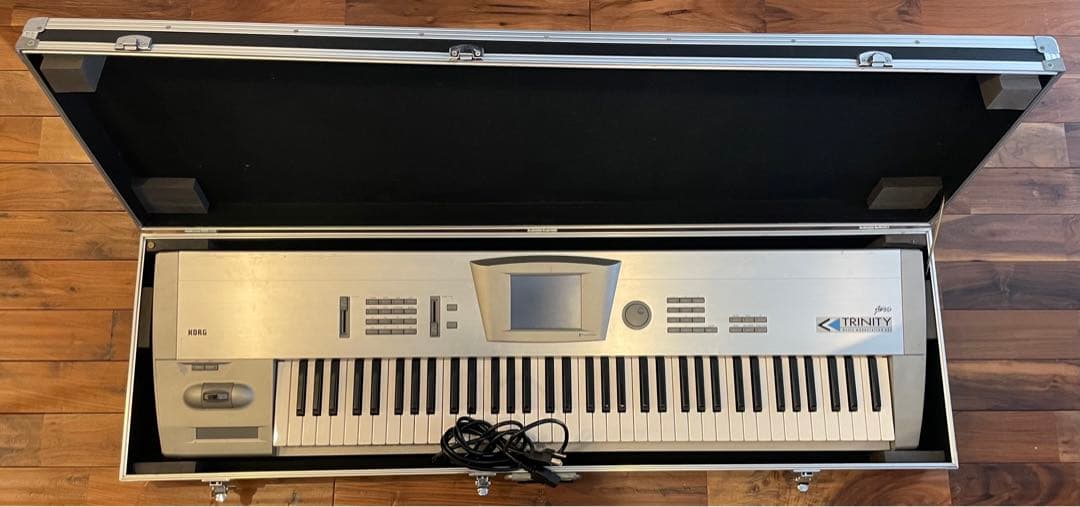 Dora　KORG TRINITY PRO トリニティ プロ 76鍵