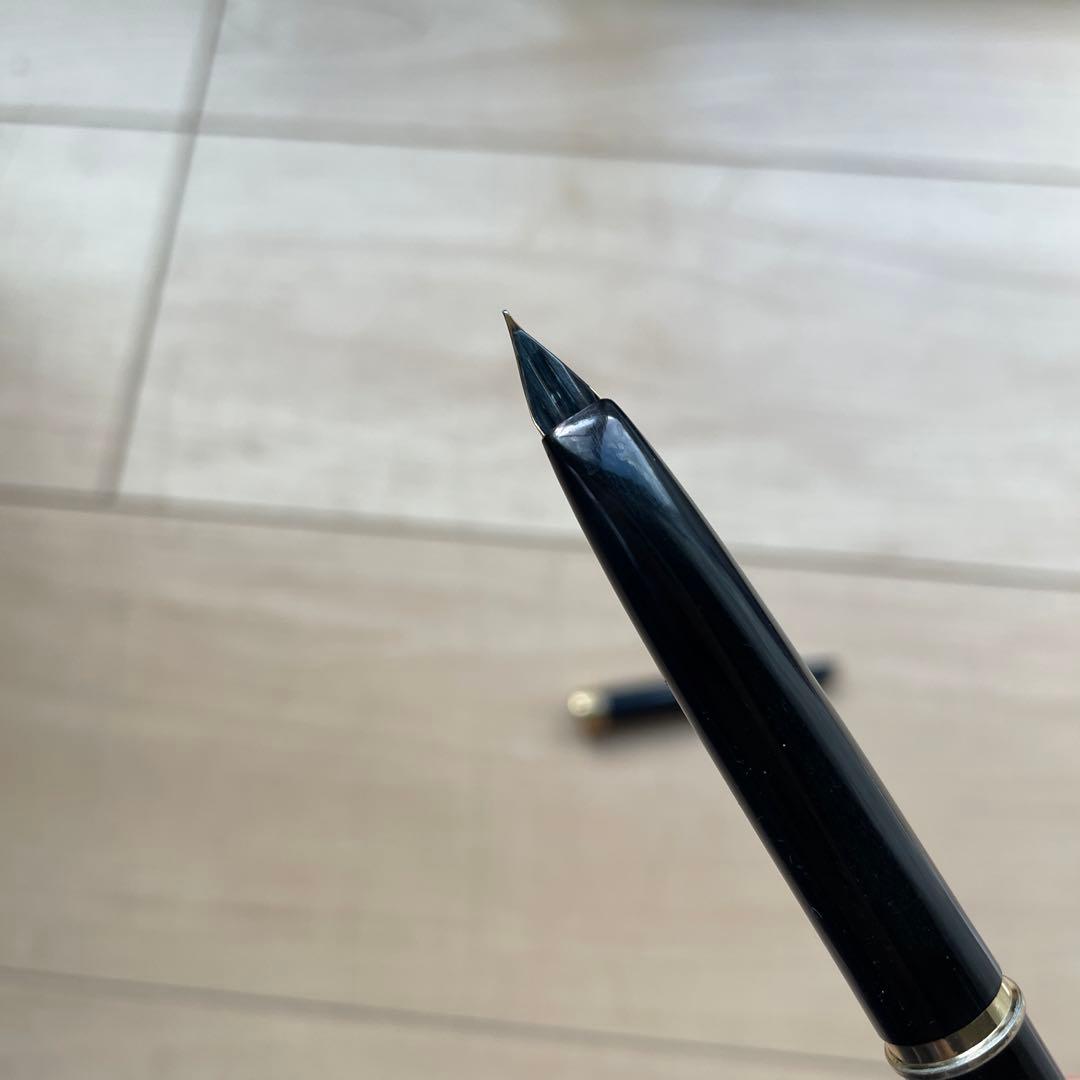 プラチナ 22 万年筆 ペン先22K刻印。0