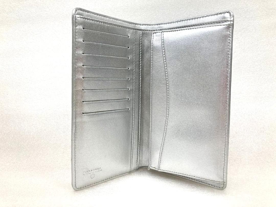 ♡ ギャランティ・箱付き ♡ CHANEL マトラッセ　シルバー 長財布