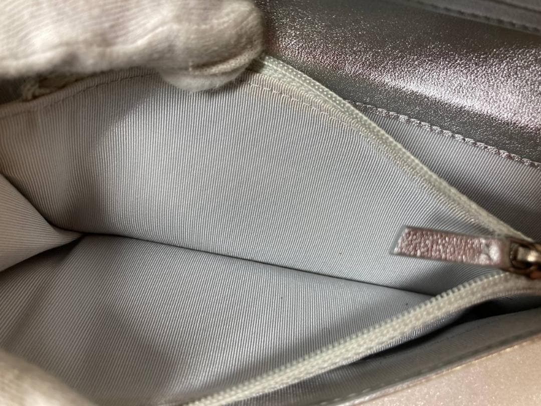 ♡ ギャランティ・箱付き ♡ CHANEL マトラッセ　シルバー 長財布