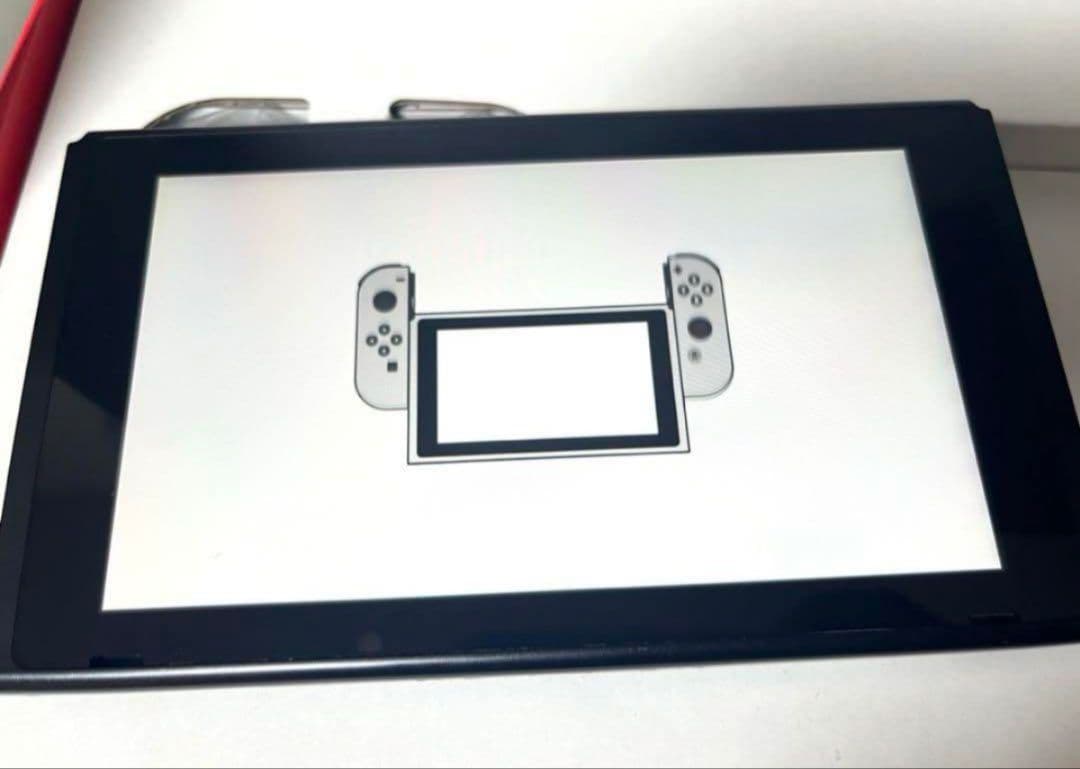 【美品】Nintendo Switch 本体 【新型モデル】