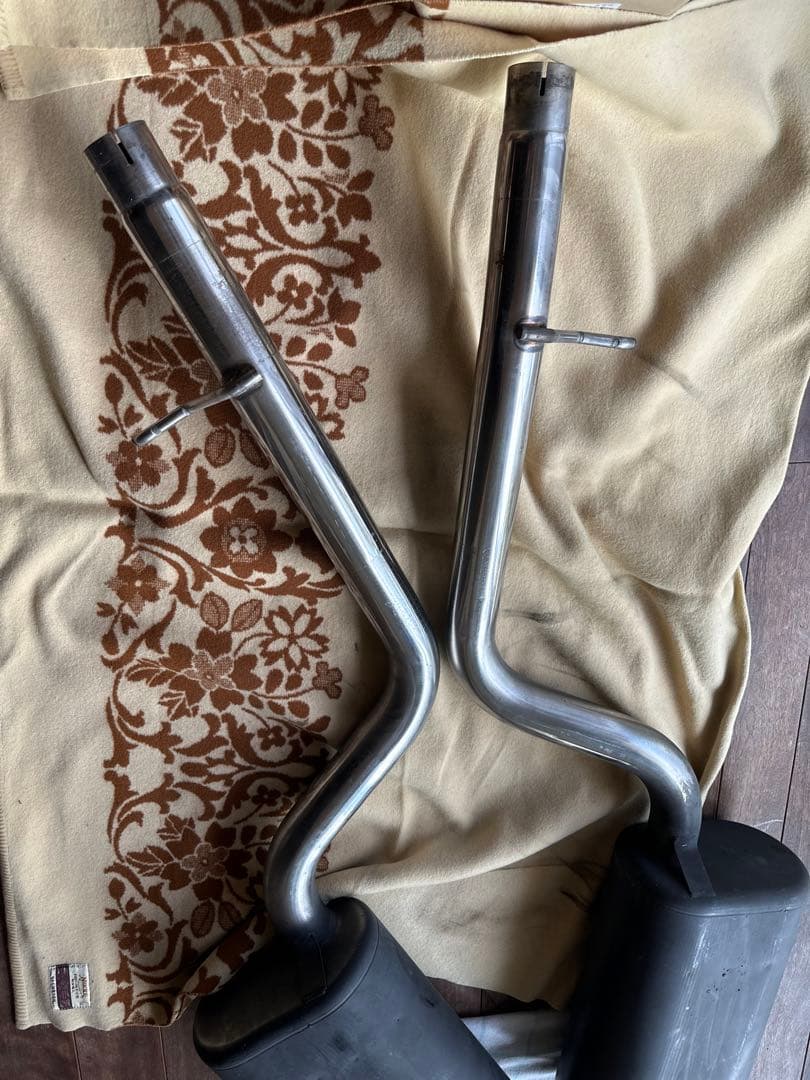 り*様 30セルシオ後期　トムスマフラー