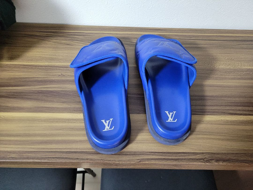 ヴィトン　サンダル　青色