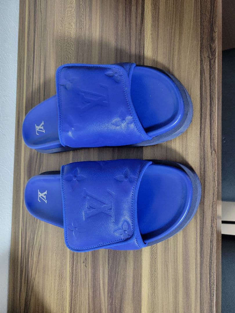 ヴィトン　サンダル　青色