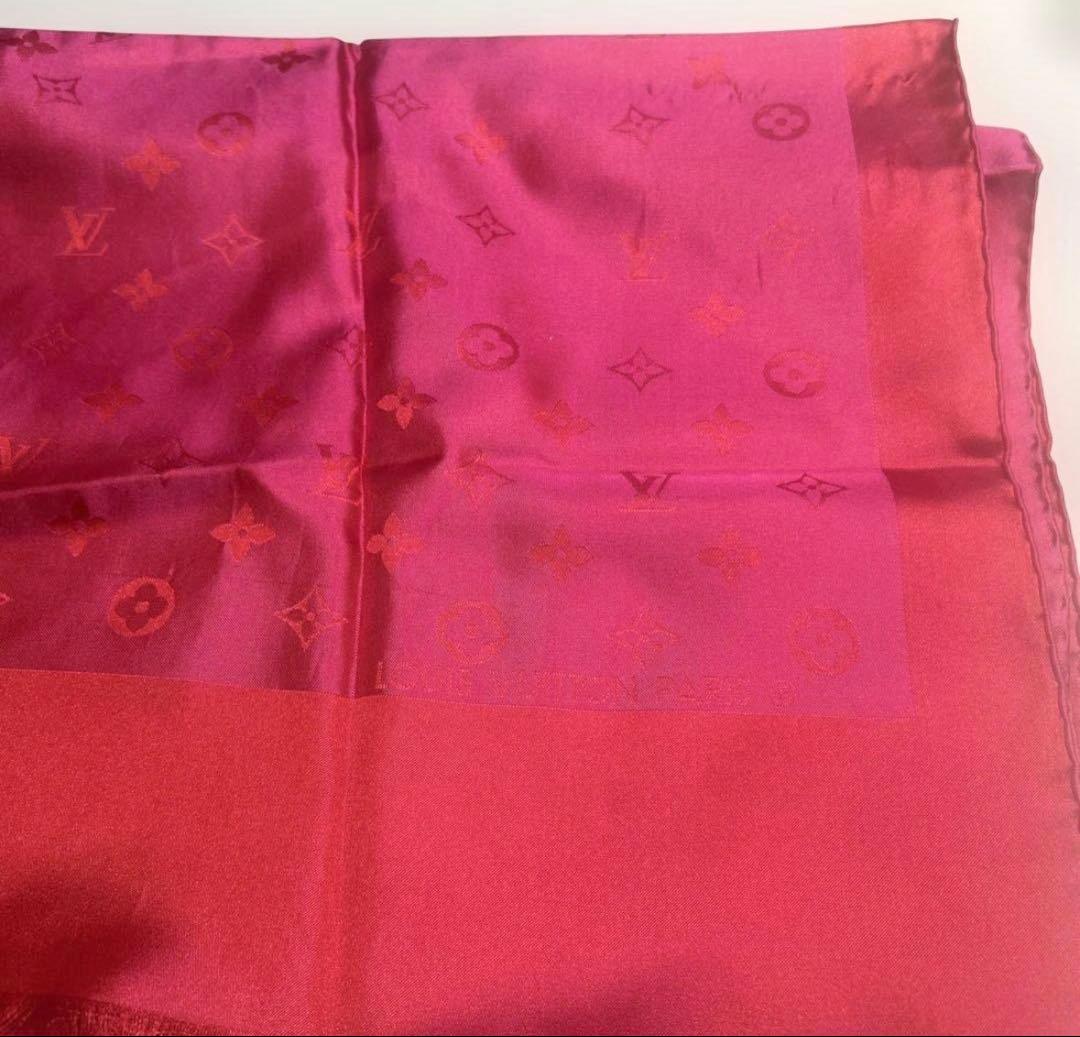 Louis Vuitton ピンク シルク ストール　本物　美品
