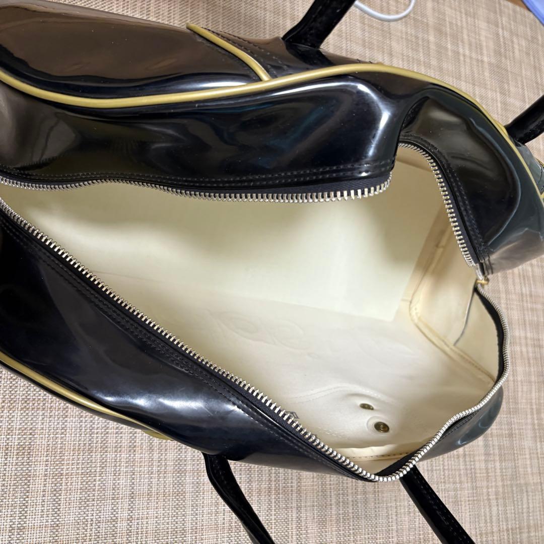 アディダス　adidas ボストンバッグ エナメル