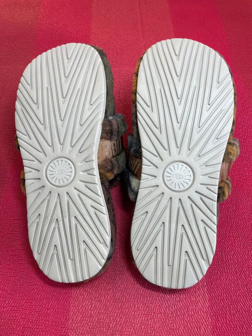 UGG フラッフ イット カリトポ